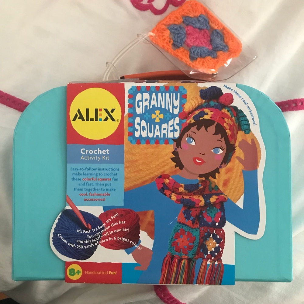 Granny Squares Crochet Kit Age 8+
